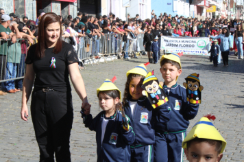 Foto - Desfile Cívico 2025 –  Maria da Fé 113 Anos