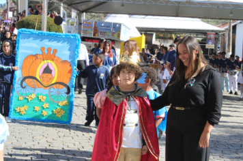Foto - Desfile Cívico 2025 –  Maria da Fé 113 Anos