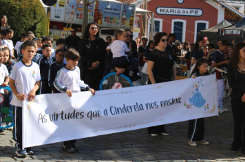 Foto - Desfile Cívico 2025 –  Maria da Fé 113 Anos