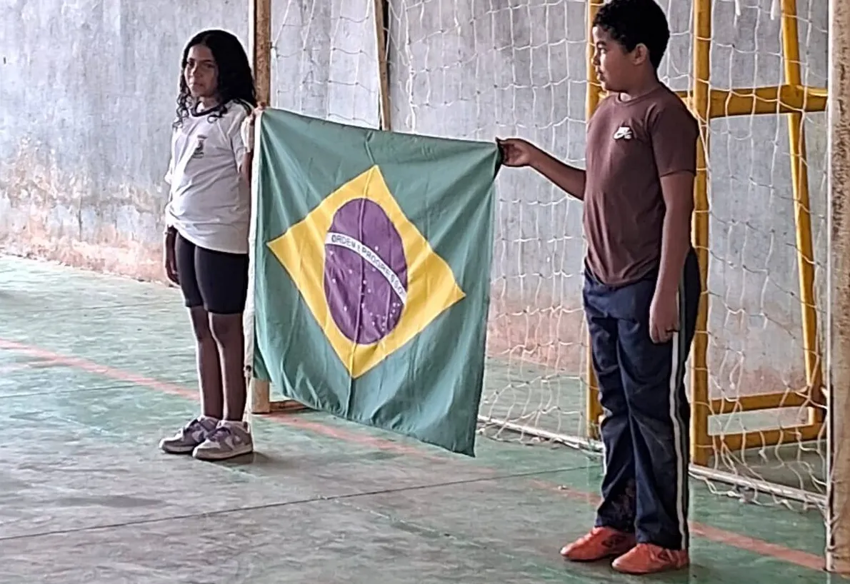 Hino Nacional: aprender, respeitar e valorizar