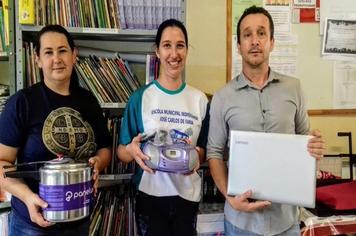 ESCOLAS MUNICIPAIS RURAIS E URBANAS RECEBEM NOVOS EQUIPAMENTOS