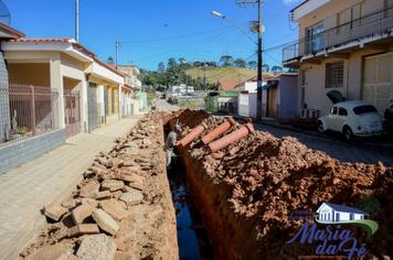 REDE ESGOTO- BAIRRO MALVINAS