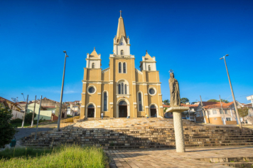 Foto - IGREJA MATRIZ NOSSA SENHORA DE LOURDES