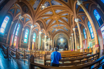 Foto - IGREJA MATRIZ NOSSA SENHORA DE LOURDES